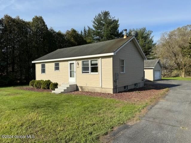 10377 State Route 40, Granville, NY 12832