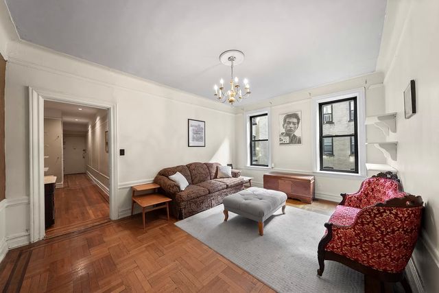 35 Crown St #3D, Brooklyn, NY 11225