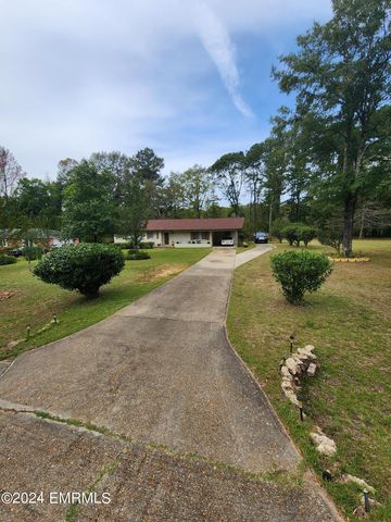 4815 Newell Rd, Meridian, MS 39301