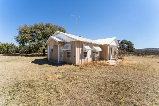 1909 A Cres #147-6, Blanket, TX 76432