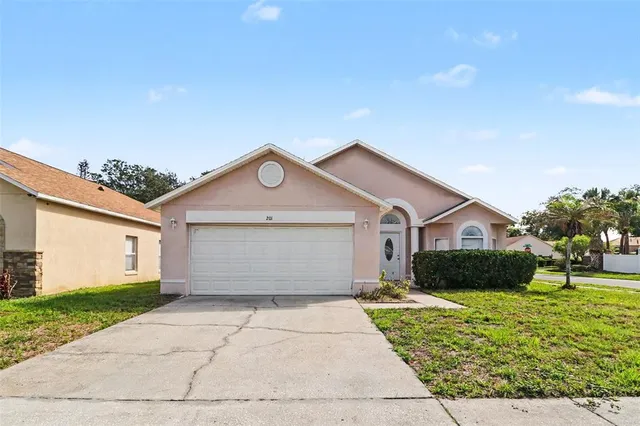 201 Lancer Oak Dr, Apopka, FL 32712