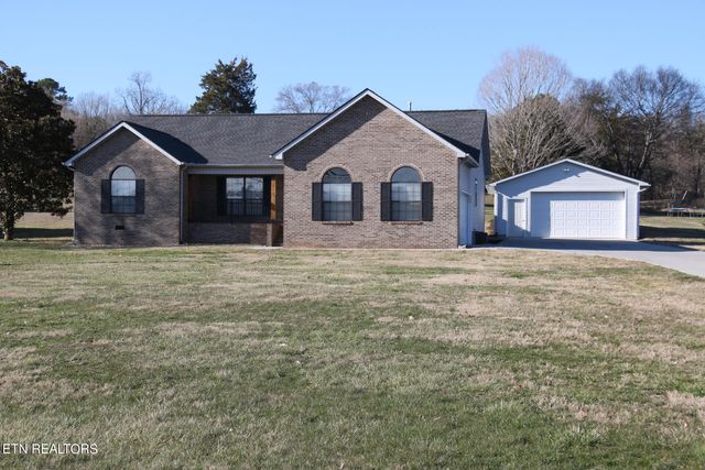 1240 S  Old Sevierville Pike, Seymour, TN 37865