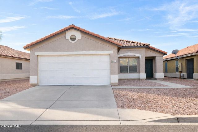 8531 E KIOWA Avenue, Mesa, AZ 85209