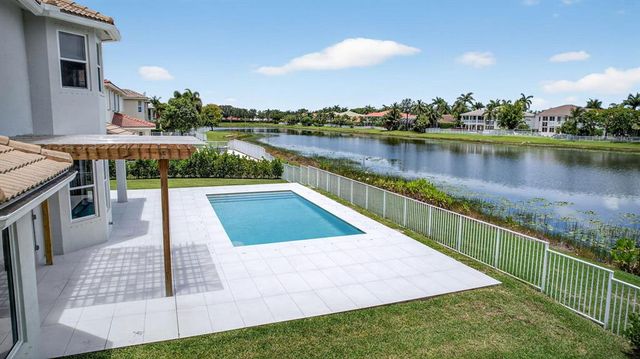 11587 Manatee Bay Ln, Wellington, FL 33449