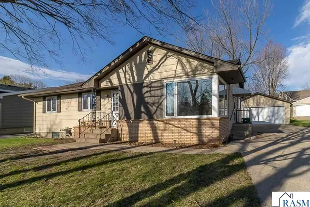 1810 N  Garden St, New Ulm, MN 56073