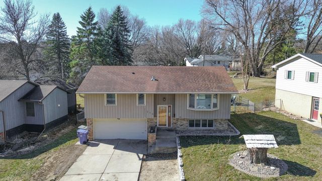 516 28th St NW, Rochester, MN 55901