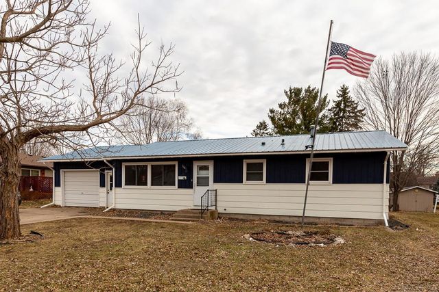 304 Russells Ct, Woodville, WI 54028