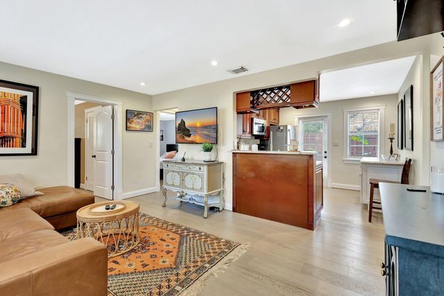 227 NE 12th St #1, Delray Beach, FL 33444
