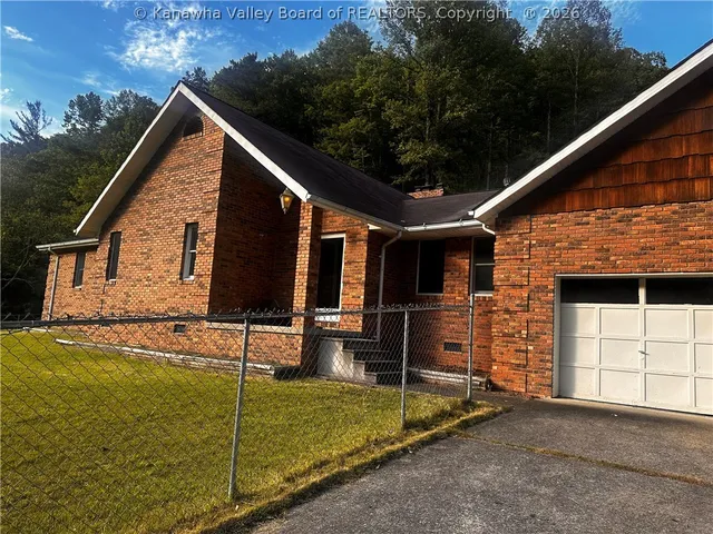 133 Celestial Way, Logan, WV 25601