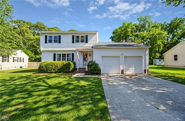 10 Locust Run, Poquoson, VA 23662