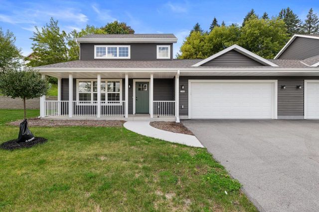 1904 River DRIVE, West Bend, WI 53090