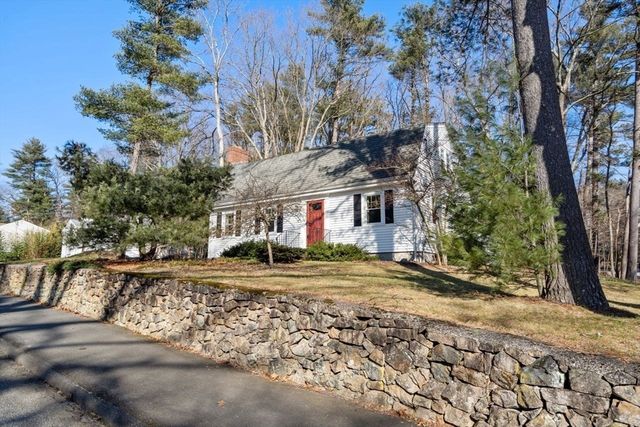 30 Hillcrest Rd, Medfield, MA 02052