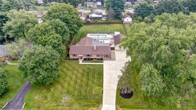 3626 Eileen Rd, Kettering, OH 45429