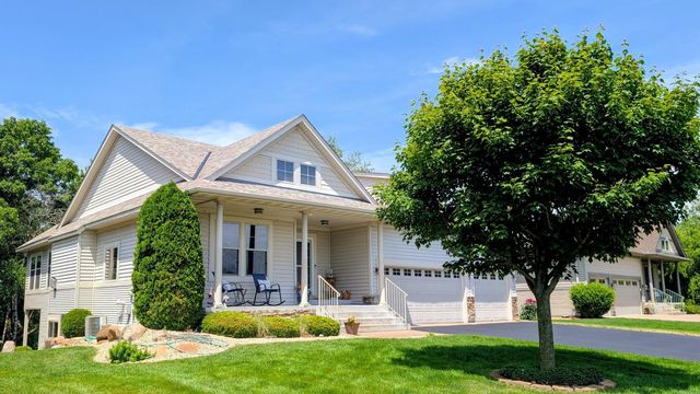 1719 140th Ave NE, Ham Lake, MN 55304
