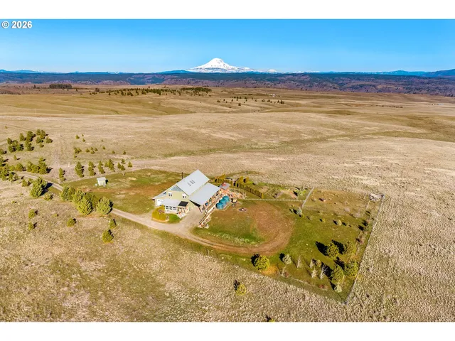 412 Schilling Rd, Lyle, WA 98635
