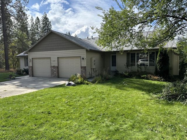 12725 N  Dakota St #2, Spokane, WA 99218