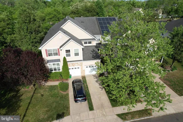 36 Crows Nest Ct, Mount Laurel, NJ 08054