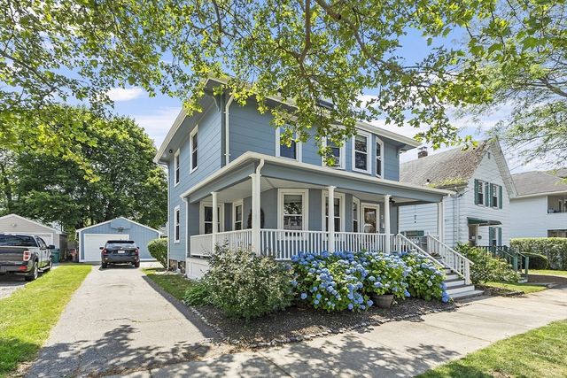 22 Locust St, Lynn, MA 01904