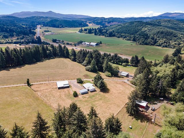 13505 Highway 101 S, Tillamook, OR 97141