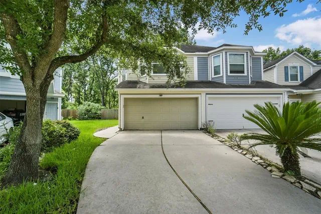 711 Hallsleigh Lane, Houston, TX 77090