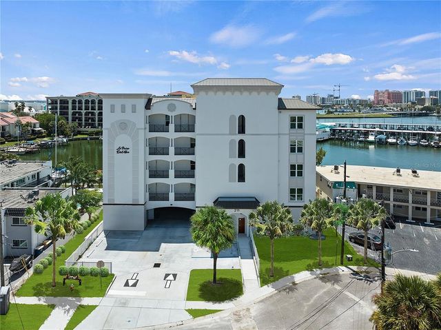211 Dolphin Point #203, Clearwater, FL 33767