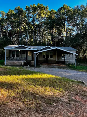 926 Shady Ln, Hallsville, TX 75650