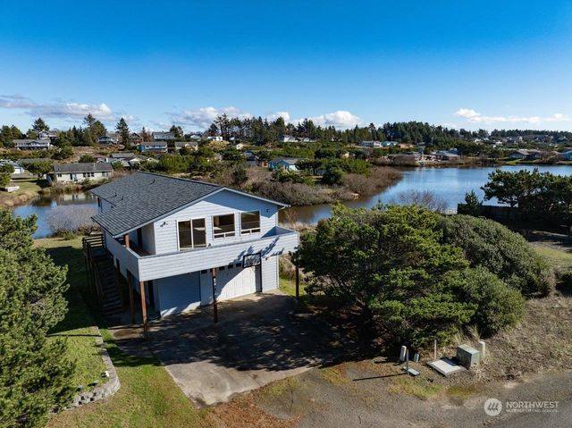 34312 G Street, Ocean Park, WA 98640