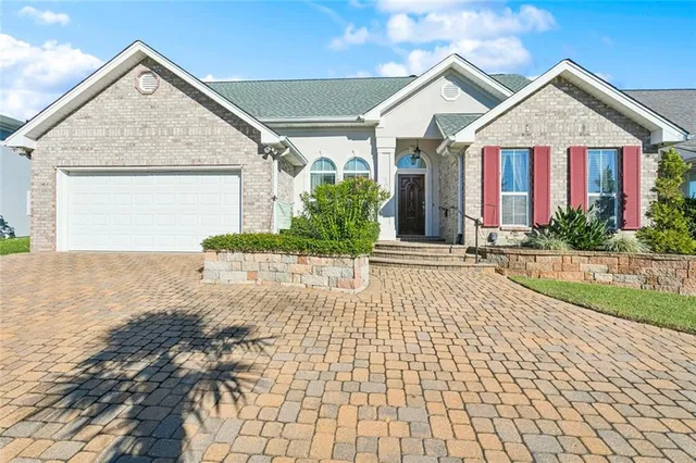 109 Chimaera Ln, Slidell, LA 70458
