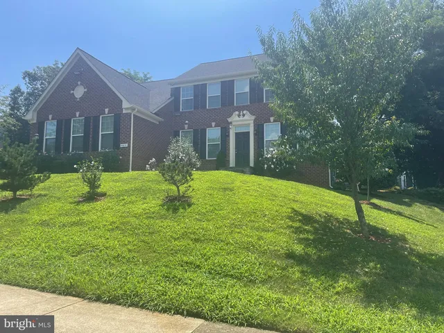 4614 Kling Dr, Alexandria, VA 22312
