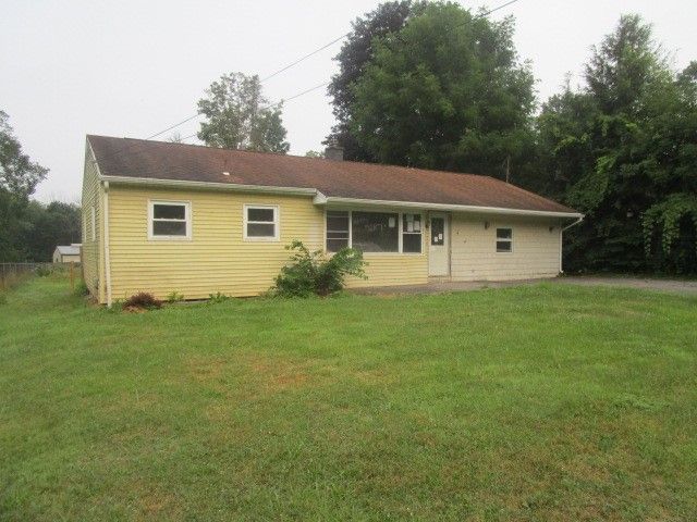 4 Valley Vista Ct, Kirkwood, NY 13795