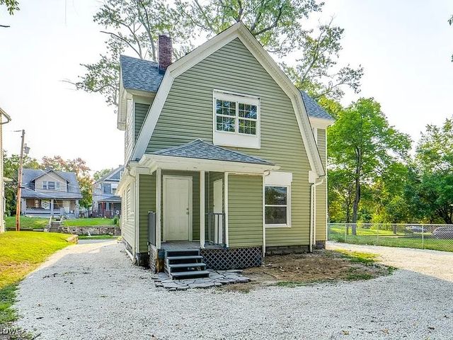 228 Gale St #2, Akron, OH 44302