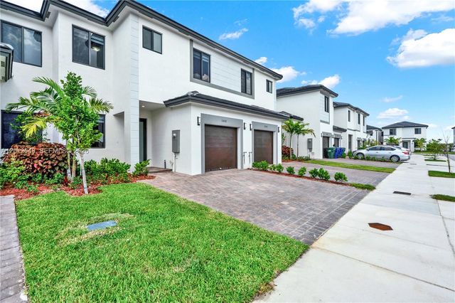 13642 SW 157th Pl #13642, Miami, FL 33196