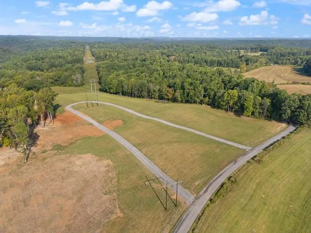 17 McFall Rd, Albany, KY 42602