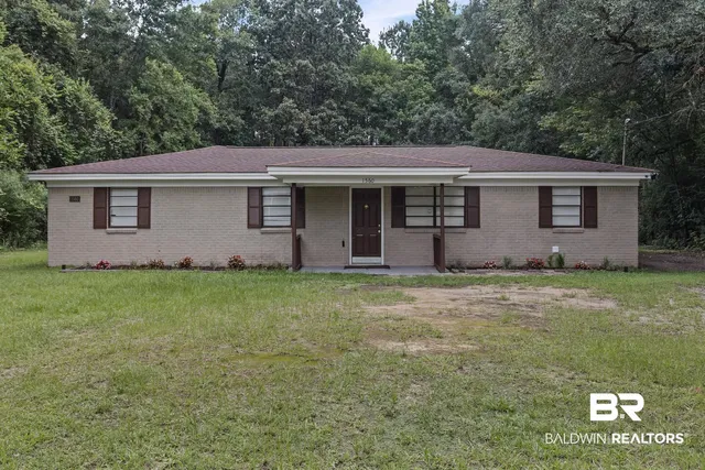 1560 Military Rd, Mount Vernon, AL 36560