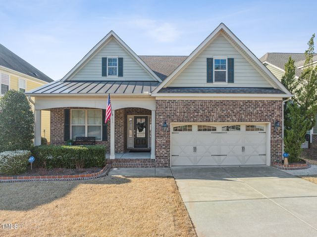 120 Silver Bluff St, Holly Springs, NC 27540