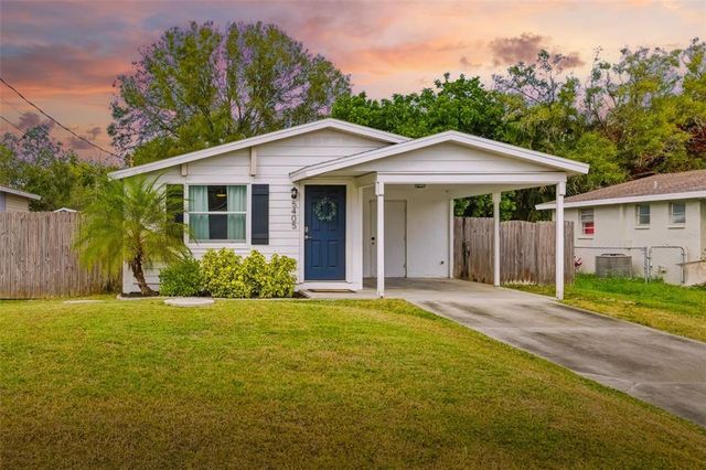 5405 Kensington St, Sarasota, FL 34232