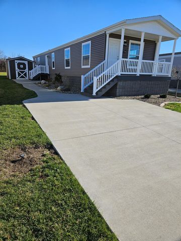 1500 E  Linden Dr #115, Mount Pleasant, IA 52641