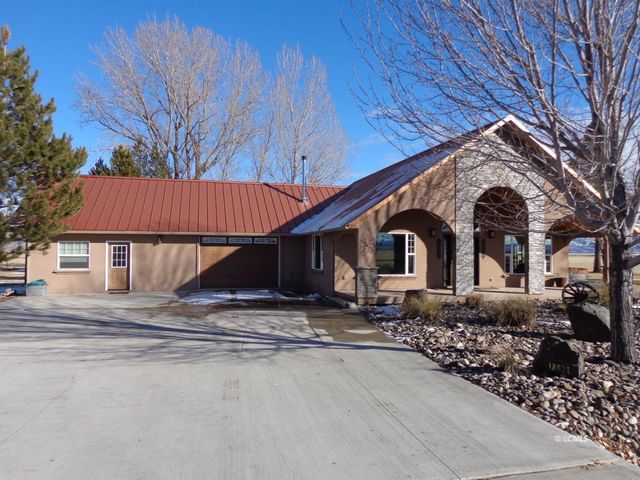 18631 Lake Ridge Rd, Lakeview, OR 97630