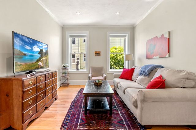 91 Perkins St #4, Somerville, MA 02145
