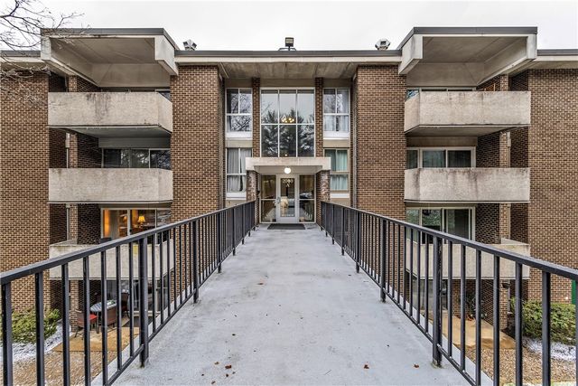 2401 Charlemagne Cir, Pittsburgh, PA 15237