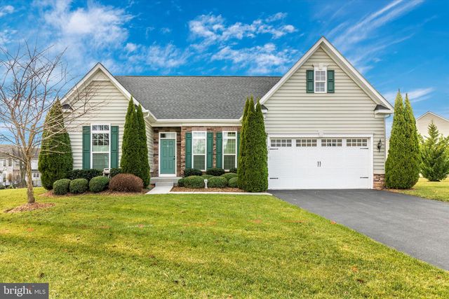 401 Amherst Ct, Westminster, MD 21158