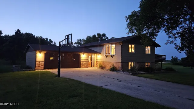 104 Care Center Rd, Arlington, SD 57212