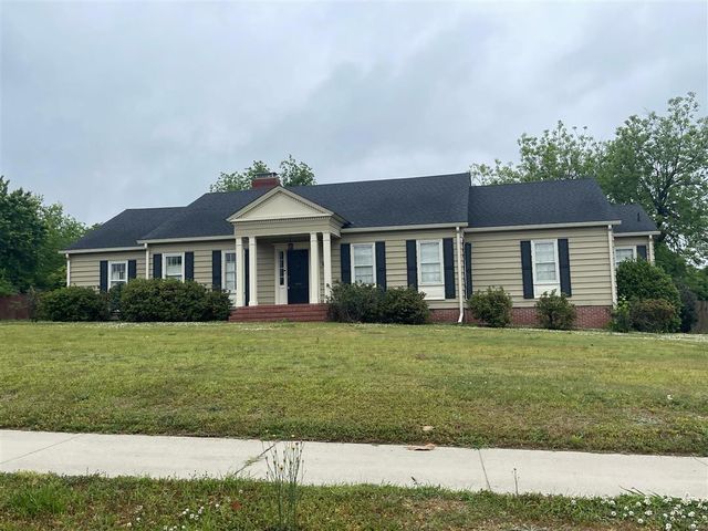 616 E  Main St, Albertville, AL 35950