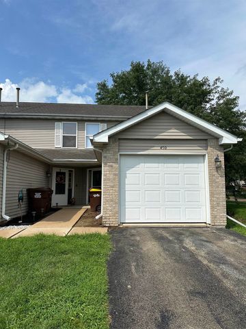 450 Amphitheater Dr, Rockford, IL 61107