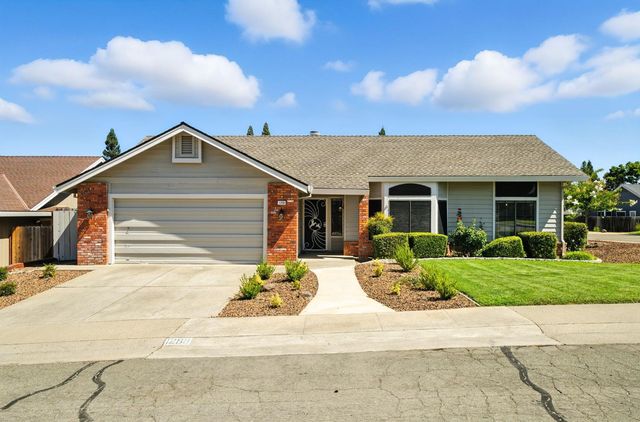 1298 Gold Pan Dr, Roseville, CA 95661