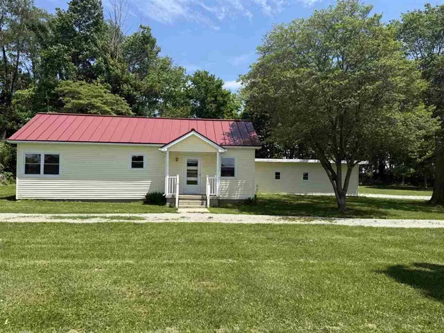 2972 N  County Road 450 W, Connersville, IN 47331