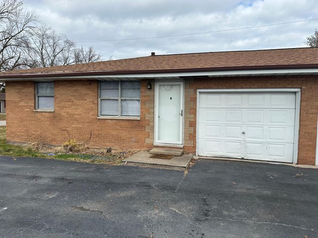 14 Eastgate Dr, Granite City, IL 62040