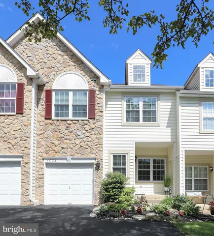4625 Old Oak Rd, Doylestown, PA 18902