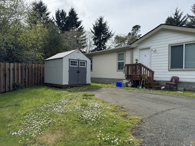 62958 SW 10th Rd, Coos Bay, OR 97420