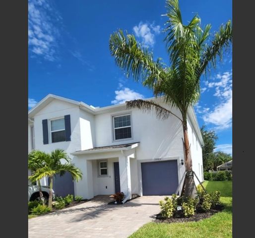 15148 Wildflower Cir, Naples, FL 34119